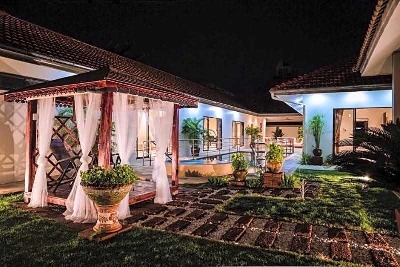 Villa Tortuga Pattaya Pantai Jomtien Bagian luar foto