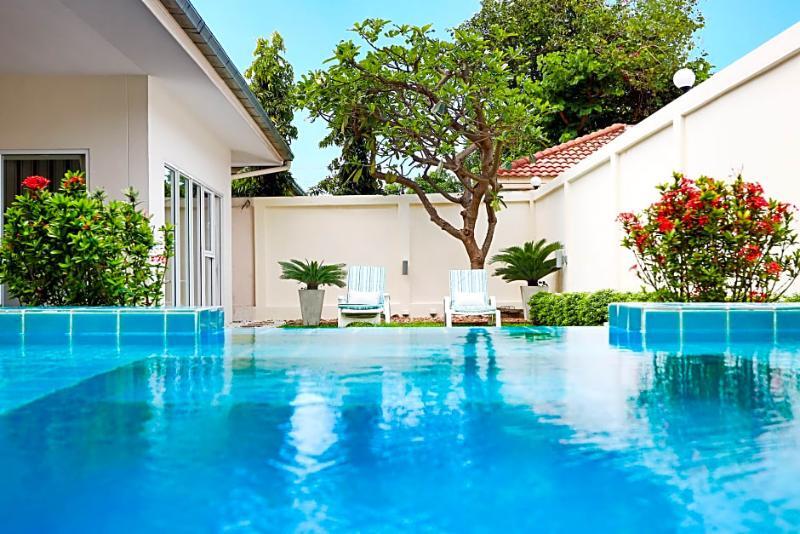 Villa Tortuga Pattaya Pantai Jomtien Bagian luar foto